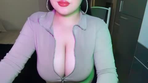 Snapshot of anora_sunny chatting on 07.01.26 Any online show from 07.01.26