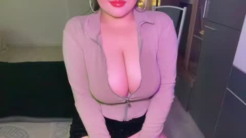 Snapshot of anora_sunny chatting on 07.18.26 Any online show from 07.18.26