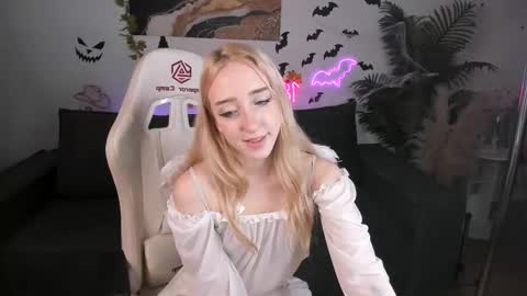 Anora online show from 10.31.25