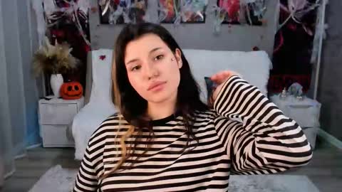 Anora online show from 11.07.25