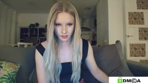 Snapshot of anorsel chatting on 06.12.26 Sexy Ladybug online show from 06.12.26