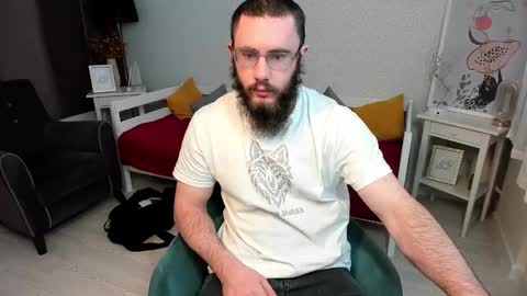 Snapshot of ant_power chatting on 02.01.26 Ant online show from 02.01.26