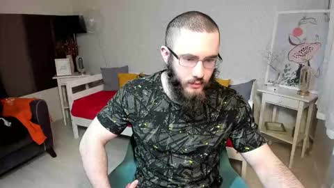 Snapshot of ant_power chatting on 02.18.26 Ant online show from 02.18.26