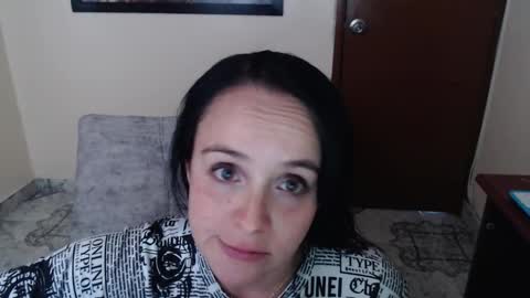 Snapshot of antara_girl chatting on 10.15.25 PAMELA online show from 10.15.25