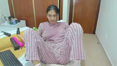 Snapshot of anthonela_hotsex chatting on 01.12.25 anthonela_hotsex online show from 01.12.25