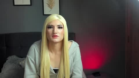 anthonela_kim online show from 04.17.26