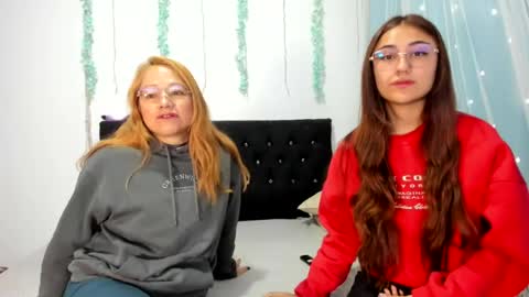 Snapshot of anthonela_mature_ chatting on 06.25.26 anthonela_mature_ online show from 06.25.26