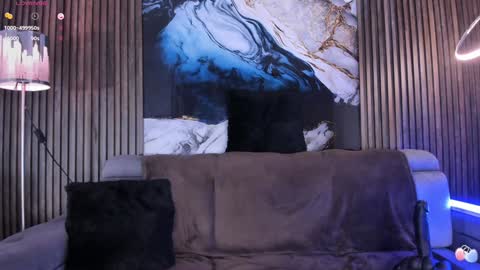 Anthoneladoll online show from 12.21.24