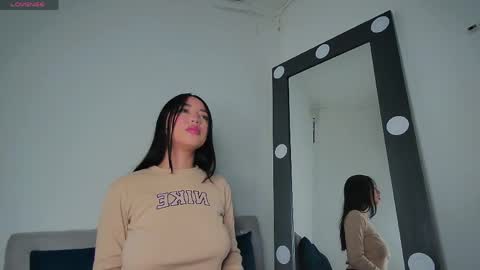 Anthonella online show from 03.31.26