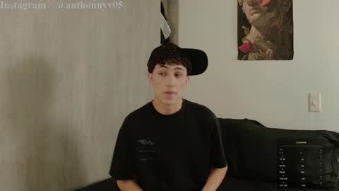 Snapshot of anthonny_05 chatting on 11.03.25 TONY NEW ACCOUNT online show from 11.03.25