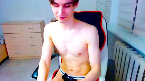 Snapshot of anthony_broown chatting on 03.07.25 anthony_broown online show from 03.07.25