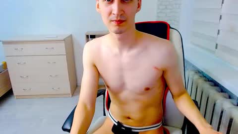 Snapshot of anthony_broown chatting on 11.12.25 anthony_broown online show from 11.12.25