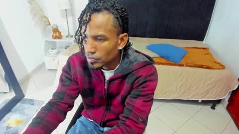 Snapshot of anthoy_wayans chatting on 02.22.25 online show from 02.22.25