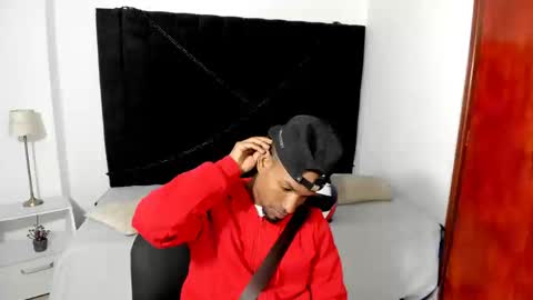 Snapshot of anthoy_wayans chatting on 09.09.25 online show from 09.09.25