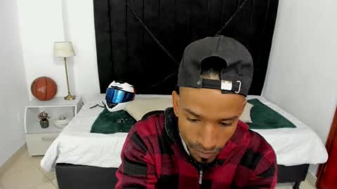 Snapshot of anthoy_wayans chatting on 10.15.25 online show from 10.15.25