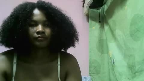 Snapshot of antine9794 chatting on 04.26.26 antine9794 online show from 04.26.26