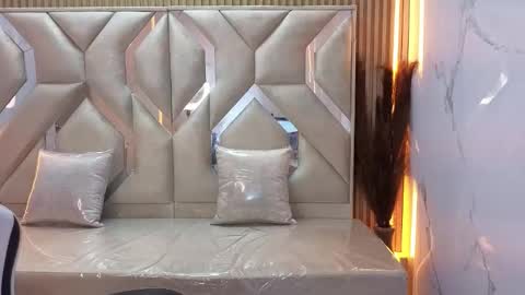 Antonela online show from 10.28.25