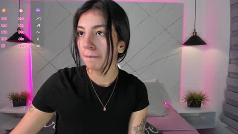 Snapshot of antonella__rouse chatting on 12.16.24 Antonella online show from 12.16.24