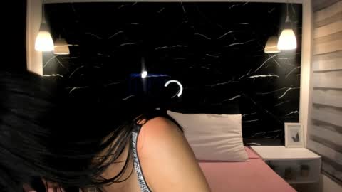 Snapshot of antonella__rouse chatting on 12.17.24 Antonella online show from 12.17.24
