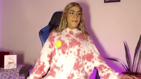 Antonella online show from 11.07.25