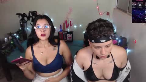 Snapshot of antonella_cruz02 chatting on 02.16.25 anto ford02 online show from 02.16.25