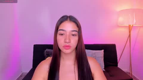 Snapshot of antonella_grayy chatting on 06.26.26 Antonella Grayy online show from 06.26.26