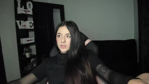 Snapshot of antonella_naughty1 chatting on 09.24.25 antonella online show from 09.24.25