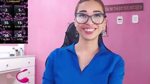 Snapshot of antonella_ponss chatting on 03.05.25 antonella_ponss online show from 03.05.25