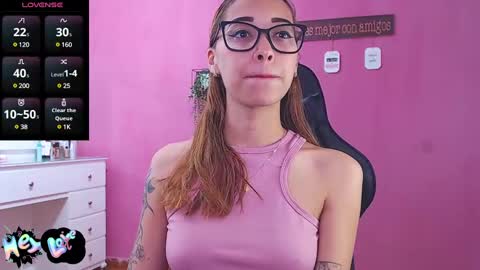 Snapshot of antonella_ponss chatting on 03.10.25 antonella_ponss online show from 03.10.25