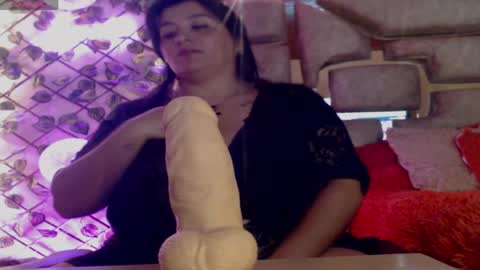 Snapshot of antonellahill_ chatting on 05.31.26 Antonella GTM- 5 1800 0300am online show from 05.31.26
