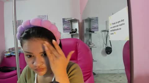 ANTONELLA online show from 01.12.26