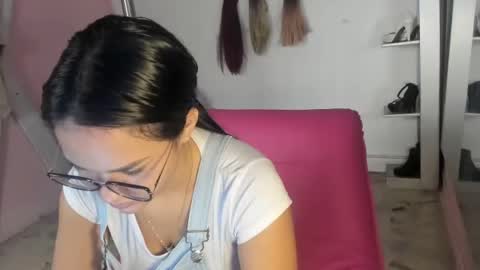 Snapshot of antonellakling_ chatting on 07.21.26 ANTONELLA online show from 07.21.26