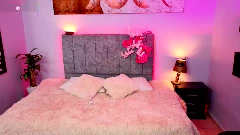  Antonella online show from 10.14.25