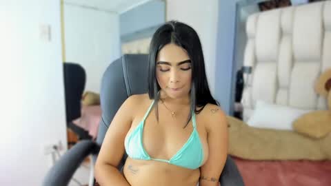 antonellawilder_ online show from 06.02.26