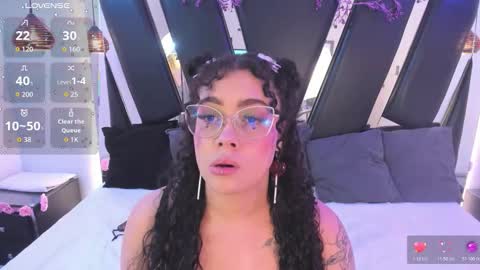 A N T O N E L L E  online show from 01.14.26