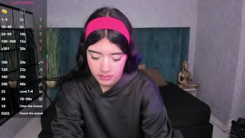 A N T O N I A online show from 04.09.26