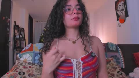 Snapshot of antoniart_ chatting on 01.07.26 Antonia online show from 01.07.26