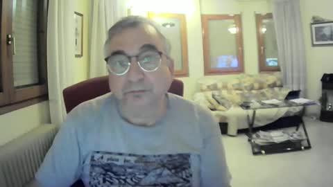 Snapshot of antonio2605 chatting on 01.26.25 Antonio online show from 01.26.25