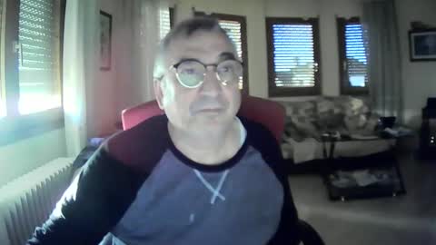 Snapshot of antonio2605 chatting on 02.08.25 Antonio online show from 02.08.25