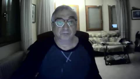 Snapshot of antonio2605 chatting on 02.23.25 Antonio online show from 02.23.25