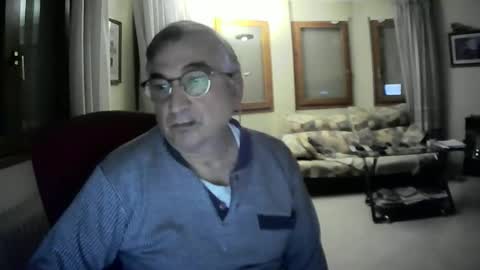 Snapshot of antonio2605 chatting on 03.07.25 Antonio online show from 03.07.25