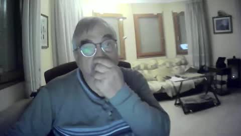 Snapshot of antonio2605 chatting on 11.28.25 Antonio online show from 11.28.25