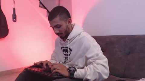 Hadez online show from 02.13.25