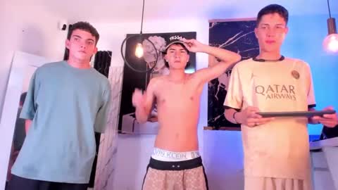 Snapshot of antoniomancinin chatting on 01.23.25 brendan and stiiven online show from 01.23.25