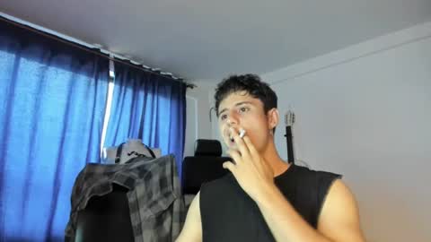 Snapshot of antonnello_ chatting on 03.01.25 antonnello_ online show from 03.01.25