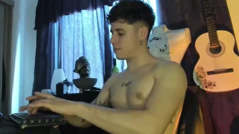 Snapshot of antonnello_ chatting on 09.22.25 antonnello_ online show from 09.22.25