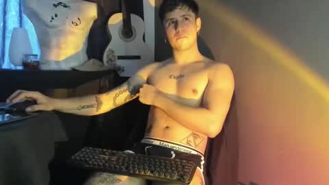 Snapshot of antonnello_ chatting on 09.29.25 antonnello_ online show from 09.29.25