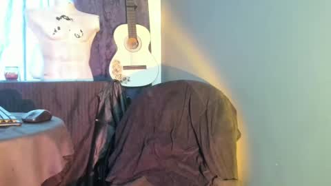 Snapshot of antonnello_ chatting on 10.03.25 antonnello_ online show from 10.03.25