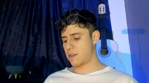 Snapshot of antonnello_ chatting on 11.16.25 antonnello_ online show from 11.16.25