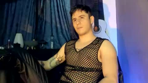 Snapshot of antonnello_ chatting on 11.16.25 antonnello_ online show from 11.16.25